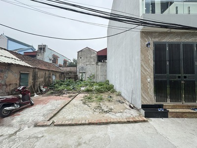 Cần bán lô góc 40,1m2 đất thôn Lời, Đặng Xá, Gia Lâm. Cách 50m ra đường ô tô tránh, hồ điều hòa 5