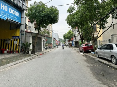 Cần bán lô góc 40,1m2 đất thôn Lời, Đặng Xá, Gia Lâm. Cách 50m ra đường ô tô tránh, hồ điều hòa 1