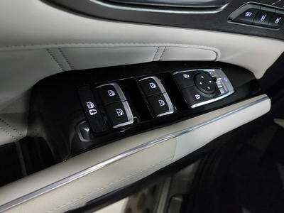 Cần Bán Xe Kia Sorento Signature 2.5 Đời 2022 3