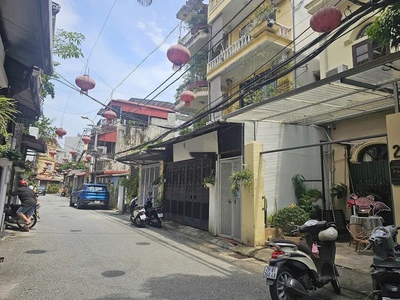Đầu  Tư, Bán Nhà Nguyễn Văn Cừ, 210TR/M2, 20M Ra Phố, Ô TÔ TRÁNH , NHÀ 3 TẦNG. 0