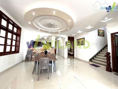 Bán biệt thự nghỉ dưỡng đường TRẦN PHÚ vị trí biển Bãi Dâu VIEW ĐẸP CHỈ 37 TỶ 2