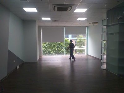 Cho cty, văn phòng, ngân hàng, thuê căn hộ chung cư cao cấp đường nguyễn văn huyên - hoàng quốc việt 0