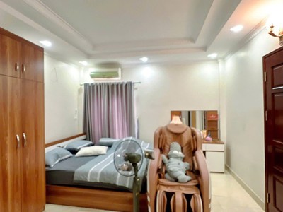 Bán nhà giải phóng   3 mặt thoáng   gần ô tô    37m2 - 4m mt-  9.6 tỷ 2
