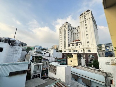 Nhà đường cống quỳnh nguyễn cư trinh quận 1. 4