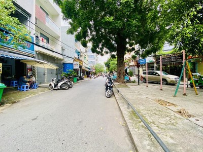 Bán nhà hẻm như mặt tiền   khu sầm uất giáp phan v. trị  nguyễn v. lượng, 5 tầng, dòng tiền 1