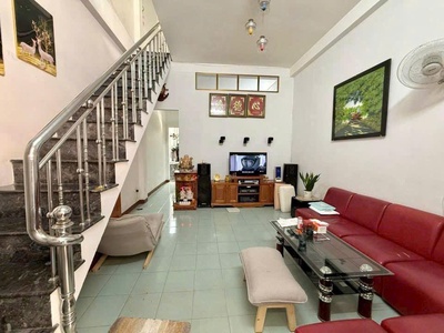   siêu phẩm nhà 2 tầng trưng nữ vương - 48.3m  2 mặt kiệt, nở hậu đẹp, giá chỉ 3.6 tỷ    0