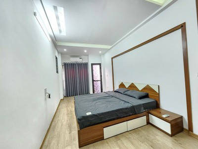 Bán nhà giáp nhị  oto gần nhà đẹp 36m2 4 t 3,2 mt giá chị 7,65 tỷ 4