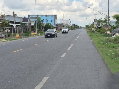 Chính Chủ Lô Đất Gần Ngã Tư Cây Xăng Số 8 - QL 50, Gò Công, DT 100M2 .Giá 600tr.Công Chứng 2
