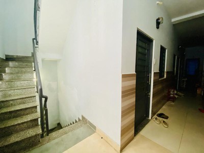 Bán nhà hẻm như mặt tiền   khu sầm uất giáp phan v. trị  nguyễn v. lượng, 5 tầng, dòng tiền 4