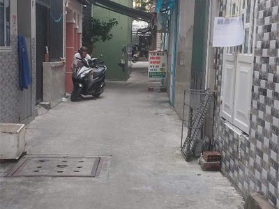 Nhà đẹp lô góc 2 tầng, gần cv lê thị riêng   dt 44m    giá chỉ 5.75 tỷ 2