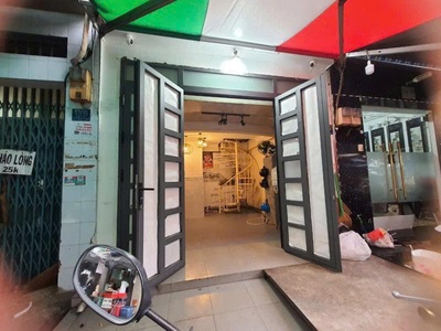  chợ hoa hồ thị kỷ - hẻm kd 10m thông - 3 tầng - chỉ nhỉnh 5 tỷ 1