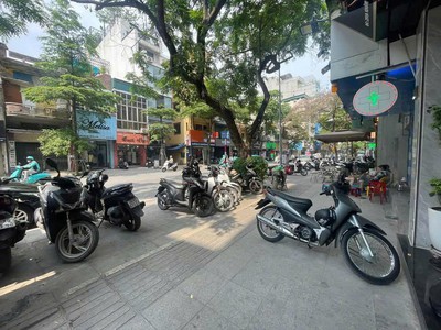Bán mặt phố thụy khuê, kinh doanh, mt rộng 6m, vỉa hè đá bóng 60m chỉ 23 tỷ 0