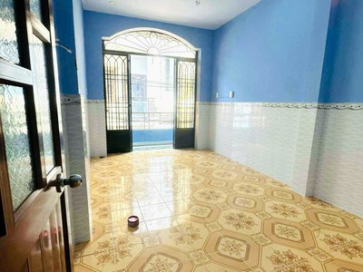 cần bán gấp nhà q.6   giá 4 tỷ 3   hẻm yên tĩnh 2