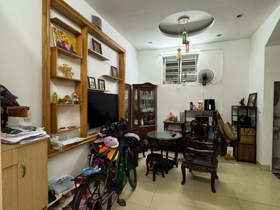 Cho thuê nhà riêng Ngõ 100 Chợ Khâm Thiên, 30m2 x 4 tầng 2 phòng ngủ, đủ đồ 10 triệu 4