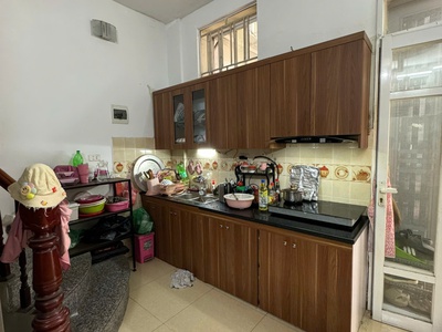 Cho thuê nhà riêng Ngõ 100 Chợ Khâm Thiên, 30m2 x 4 tầng 2 phòng ngủ, đủ đồ 10 triệu 6