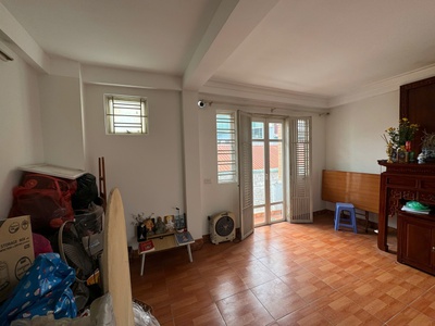 Cho thuê nhà riêng Ngõ 100 Chợ Khâm Thiên, 30m2 x 4 tầng 2 phòng ngủ, đủ đồ 10 triệu 7