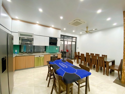 Cho thuê nguyên căn Vinhomes Marina siêu rẻ 0