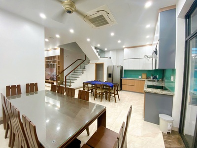 Cho thuê nguyên căn Vinhomes Marina siêu rẻ 3