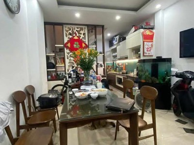 Bán Nhà Ngọc  Thụy, Long Biên, 31m2, 5 Tầng, Phân Lô, Ô TÔ, full đồ, Nhỉnh 6 Tỷ 0