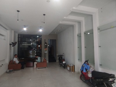 Cho thuê nhà 3T x125m2 mặt tiền Nguyễn Hữu Thọ - Khuê Trung - Cẩm Lệ 20tr 0