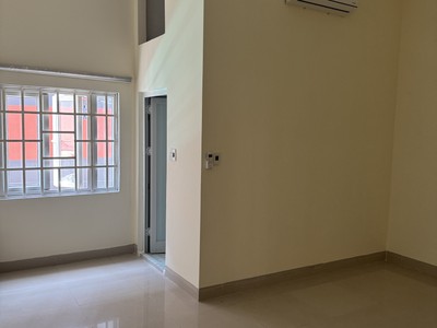 Nhà 3 tầng, 31 Hoàng Thúc Trâm,gần Sân Bay Đà Nẵng. giá 7.65 tỷ. 14