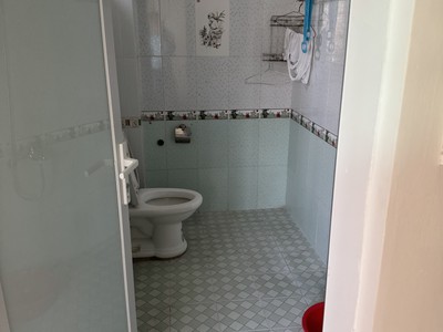 Nhà 3 tầng, 31 Hoàng Thúc Trâm,gần Sân Bay Đà Nẵng. giá 7.65 tỷ. 15
