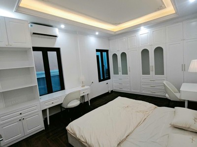 Trung tâm Ba Đình 40m2 x 5 tầng - Full nội thất tân cổ điển - Lô góc 2 thoáng vĩnh viễn - Vài bước r 2