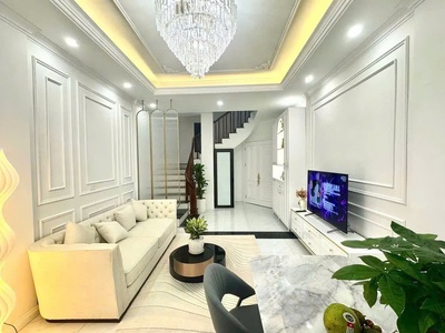 Trung tâm Ba Đình 40m2 x 5 tầng - Full nội thất tân cổ điển - Lô góc 2 thoáng vĩnh viễn - Vài bước r 0