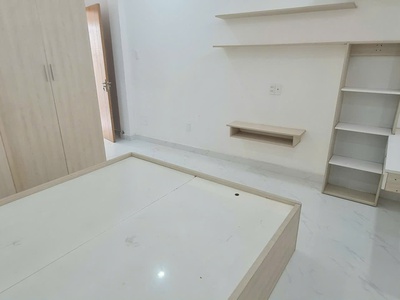 Bán gấp nhà mới xây   mặt tiền nội bộ 10M  LẠC LONG QUÂN, P.5, Quận 11, giá chỉ 9.3ty 2