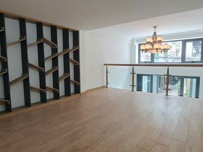 Bán gấp nhà mới xây   mặt tiền nội bộ 10M  LẠC LONG QUÂN, P.5, Quận 11, giá chỉ 9.3ty 6