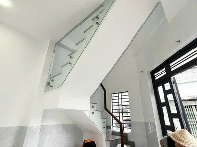 Căn góc thoáng mát-Nhà đẹp ở ngay-Lã Xuân Oai, Long Trường-Giá chỉ gần 5 tỷ 4