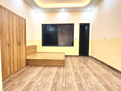 Chính chủ bán nhà số 24, ngách 105, ngõ 189 hoàng hoa thám hn 2