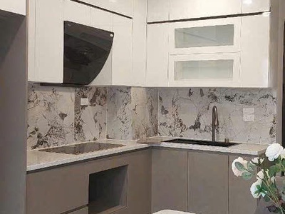 Bán căn hộ tập thể tầng 3, nghĩa tân, dtsd 160m2, 3 ngủ, căn góc, ô tô vào được, 5 tỷ. 1