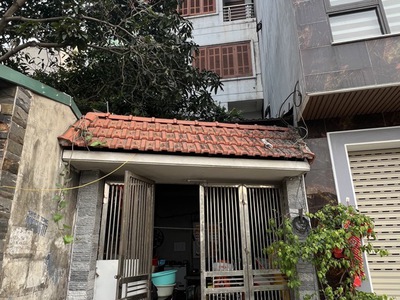 Bán nhà ngọc lâm 36 tỷ 120m vỉa hè 2 mặt tiền kinh doanh,long biên 2