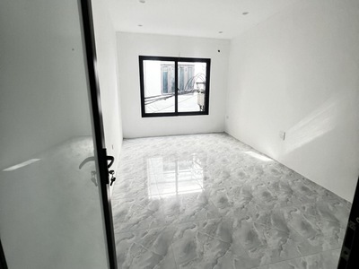 Bán nhà số 26 ngõ tô hoàng phố bạch mai, trước nhà thoáng sáng diện tích 27m2 giá 5.2 tỷ 2