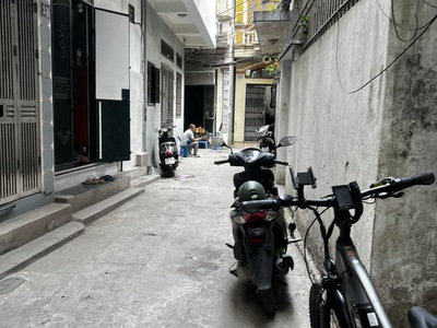 Bán nhà số 26 ngõ tô hoàng phố bạch mai, trước nhà thoáng sáng diện tích 27m2 giá 5.2 tỷ 0
