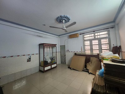 Siêu hot, kẹt tiền bán gấp mtkd phạm thế hiển  p7 q8  dt: 129m2  4.3x 27m  3t, 6pn, 7wc chỉ 10.8 tỷ 1