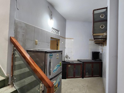 Mặt tiền kinh doanh - đối diện cv đầm sen - vỉa hè rộng. 2