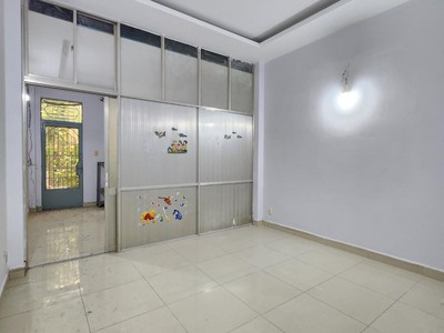 Mặt tiền kinh doanh - đối diện cv đầm sen - vỉa hè rộng. 3