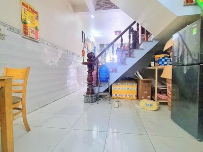 Bán nhà 2 tầng- gần kdc nam long- quận 7- 77m2- nhỉnh 6 tỷ 3