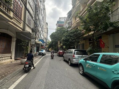Bán nhà 2 mặt ngõ thông kinh doanh - trung tâm đống đa - ôtô 7 chỗ vào - trước nhà ô tô tránh - 0