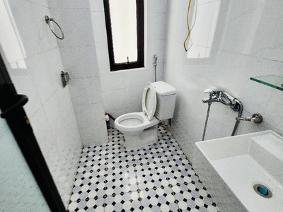 Cần t.i.ề.n bán gấp nhà phố lô góc 33m mt 11m, 2 thoáng - hiện đang kinh doanh phòng khám giá hơn 3