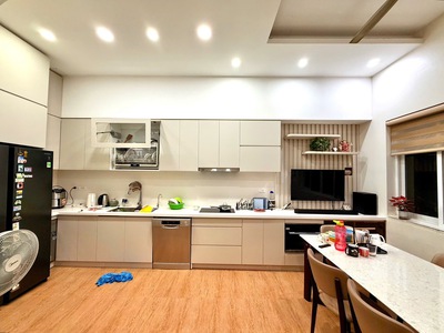 Siêu hiếm phân lô   lô góc   ô tô tránh   view sân bóng  trần quốc hoàn 2