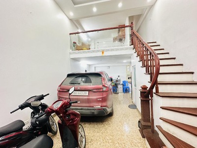 Chính chủ bán nhà trích sài gara oto kinh doanh, 6 tầng sát hồ tây, 40m2 giá bán 18 tỷ 1