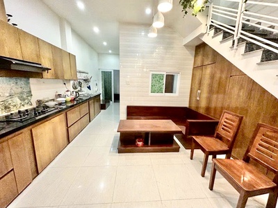 Cho thuê nhà 3 tầng mặt tiền đường khu đô thị hà quang 2 -     giá thuê 16tr/tháng. cọc 2 2