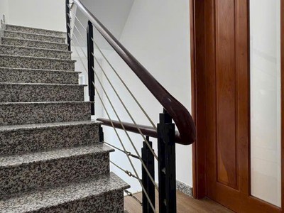 Khu vip lê đại hành,nhà 2 mặt tiền trước sau, ngang bự  5,1m hẻm to chà bá,4 tầng 2