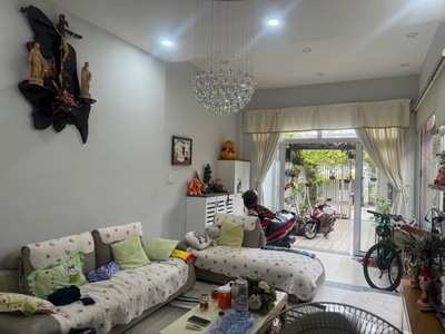 Hot, kẹt tiền bán gấp mặt tiền mai hắc đế  p15 q8  dt 150m2  5 x30m  3t, 4pn, 5wc chỉ 11.5 tỷ 2