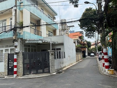 Bán nhà hẻm 766 cách mạng tháng 8   phường 7, tân bình  42m2 0