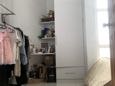 Bán nhà 3 tầng tp thủ đức,đường xe hơi,sổ hồng riêng,giá rẻ. lô góc 3