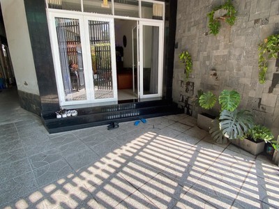 Bán nhà mặt phố linh đông, thủ đức, 95m , 6.1 tỷ, sổ hồng 4
